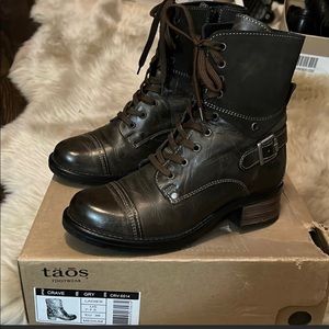 Taos Crave Boots
